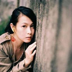 爆料刘若英开车视频,真实生活引发网友热议